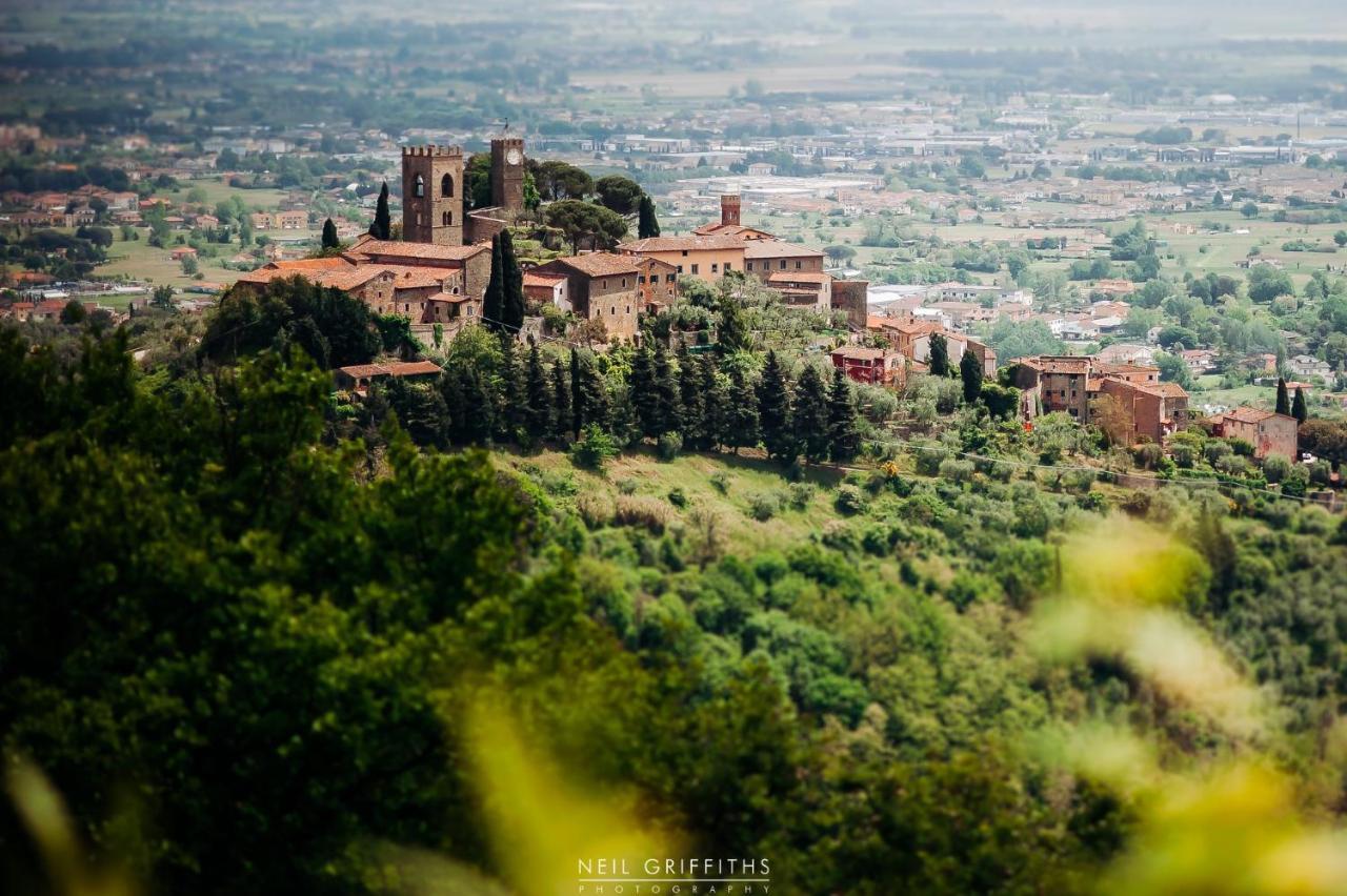 Residenza Buggiano Antica B&B - Charme Apartment In Tuscany Borgo a Buggiano Eksteriør billede